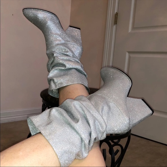 Stewart Weitzman Sexy Silver Slouch Boots 6 NEW - Picture 1 of 8